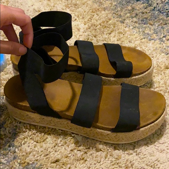 Steve Madden platform sandals - Picture 1 of 1